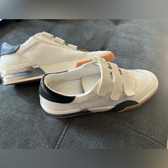 Cute casual sneaker - Picture 3 of 7